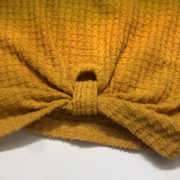 Girl’s Cat and Jack Top - Picture 4 of 4